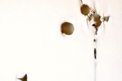 Monocromo bianco, tecnica mista su tela strappata e legata, 50 x 50 cm, 2016